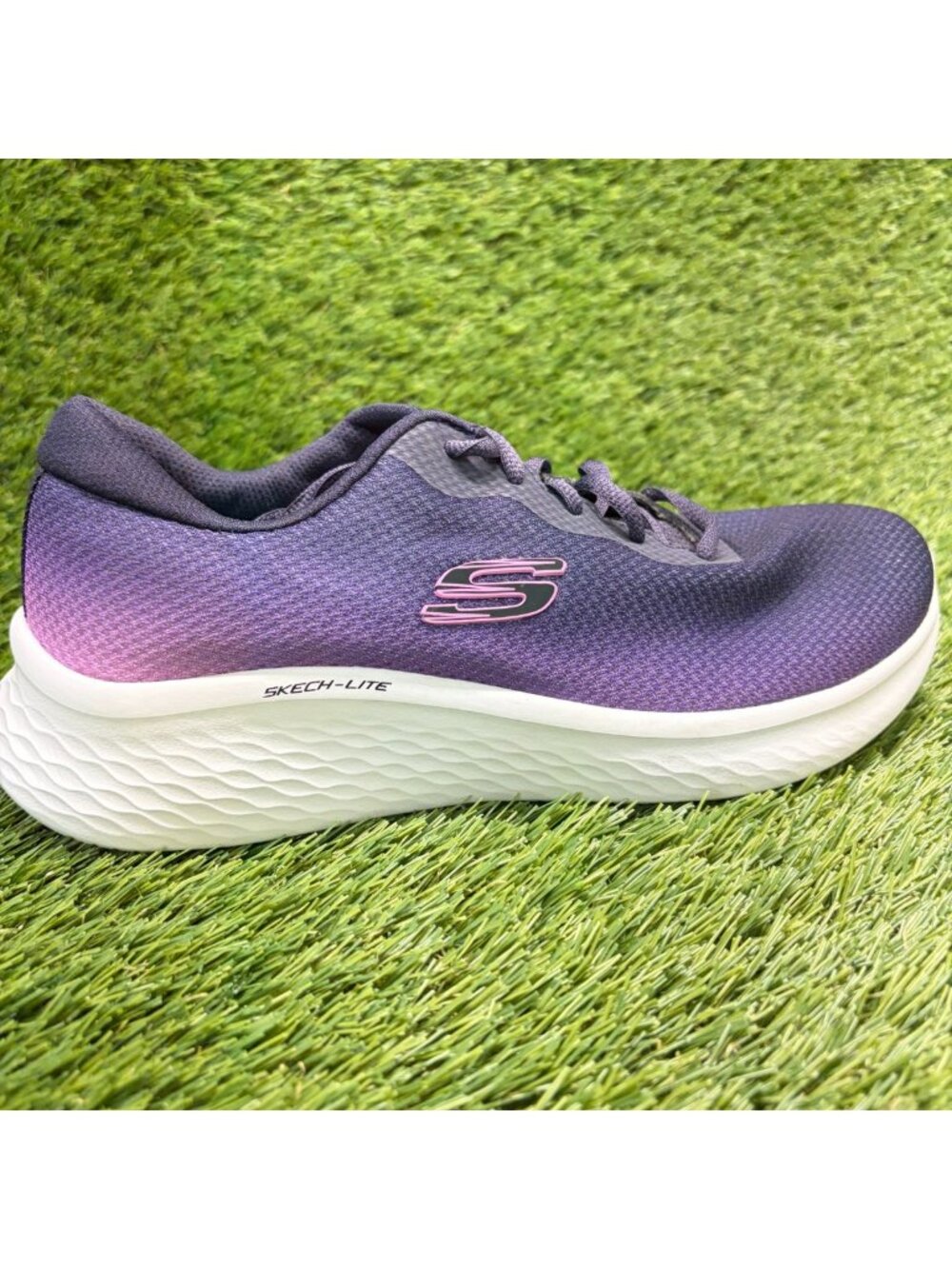 Skechers Skech-Lite Pro-Fade Out Womens Size 7 Purple Running Shoes Sneakers